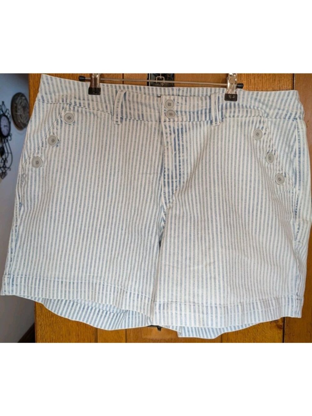 One 5 One Blue/ White Striped Chino Shorts Size 18 -D